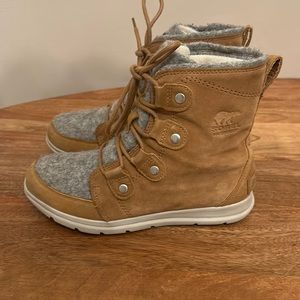 Women’s sz 9 Sorel Explorer II Joan Boot